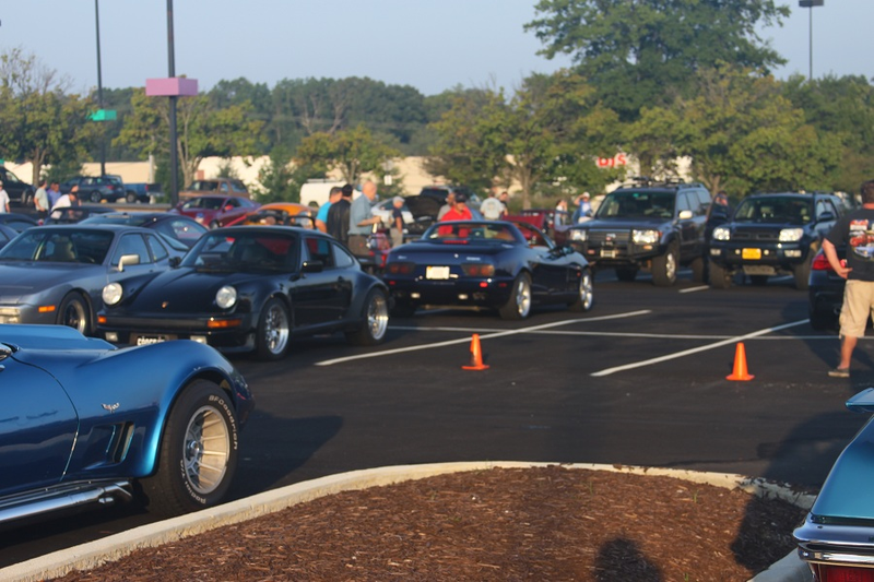 Qvale Mangusta in the background. For some reason my camera focused on the Corvette closer to me.